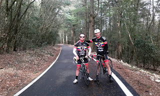 ASD VELO CLUB Freccia Vallone - SALITE DELLE MARCHE Conero 2016 04 03 17.44.56