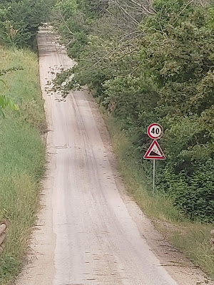 Becetta, Col della Croce e gli altri monti di Treia IMG 20220530 112504