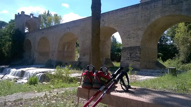Parruccia, altro muro del diavolo Tolentino Viaggio Pieroni