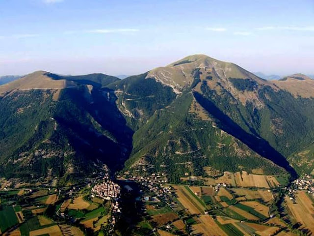 Monte Cucco (Umbria) Monte Cucco Versante Umbro