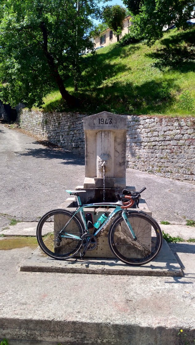 Pian delle Macinare (Monte Cucco) 1598461875122136 2