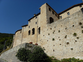 Vestignano e i Castelli di Caldarola Vesti 3