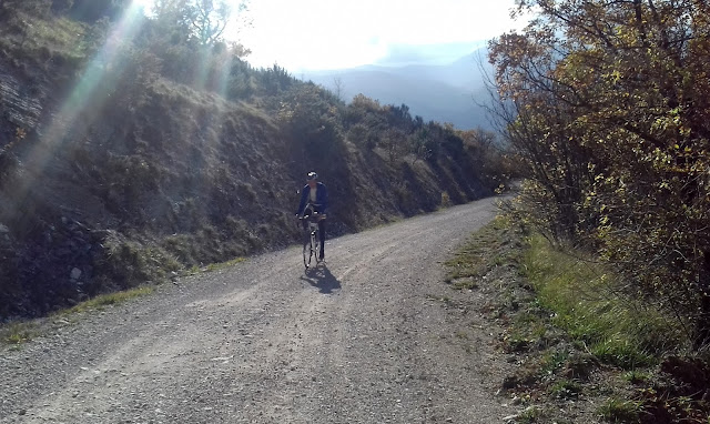 La Chiavellara e l'Eremo di Serrasanta Chiavellara Quota 700