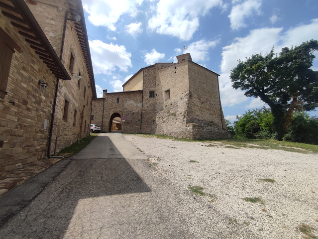 La strada delle torri: il Castello di Serralta IMG 20240708 115440