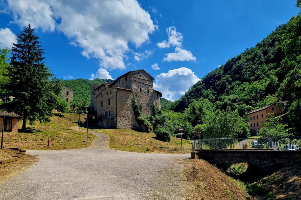 Valico della Morca (Monte Gemmo e Colle di Cardine) la morca
